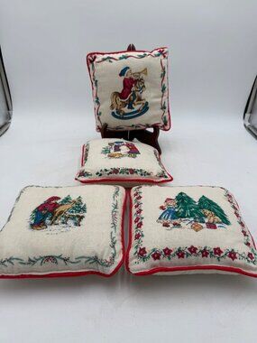 Set Of 4 Vintage Christmas Decorative Throw Pillows Small Holiday Snowman Tree